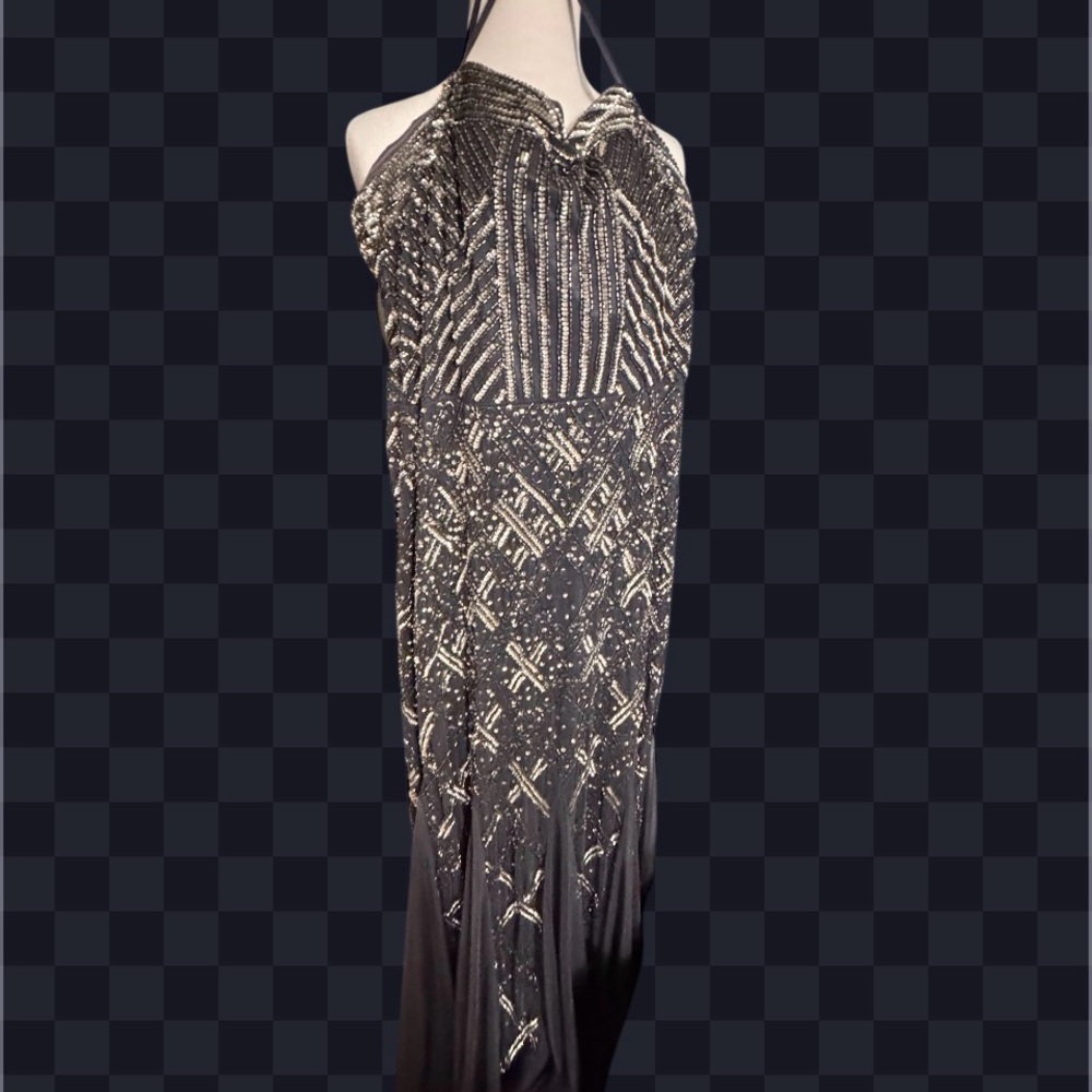 Adrianna Pappel 
Elegant Gray and Silver Strapless Dress - hand beaded US12